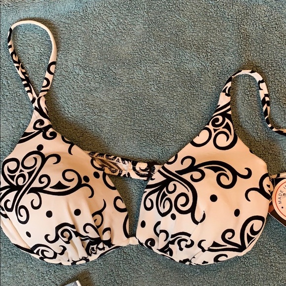 DeLaMer Other - DeLaMer white bikini top with black print Large